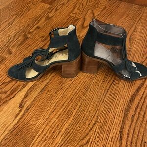 SOLE SOCIETY NWOT Delilah Fringe Sandal with Buckle